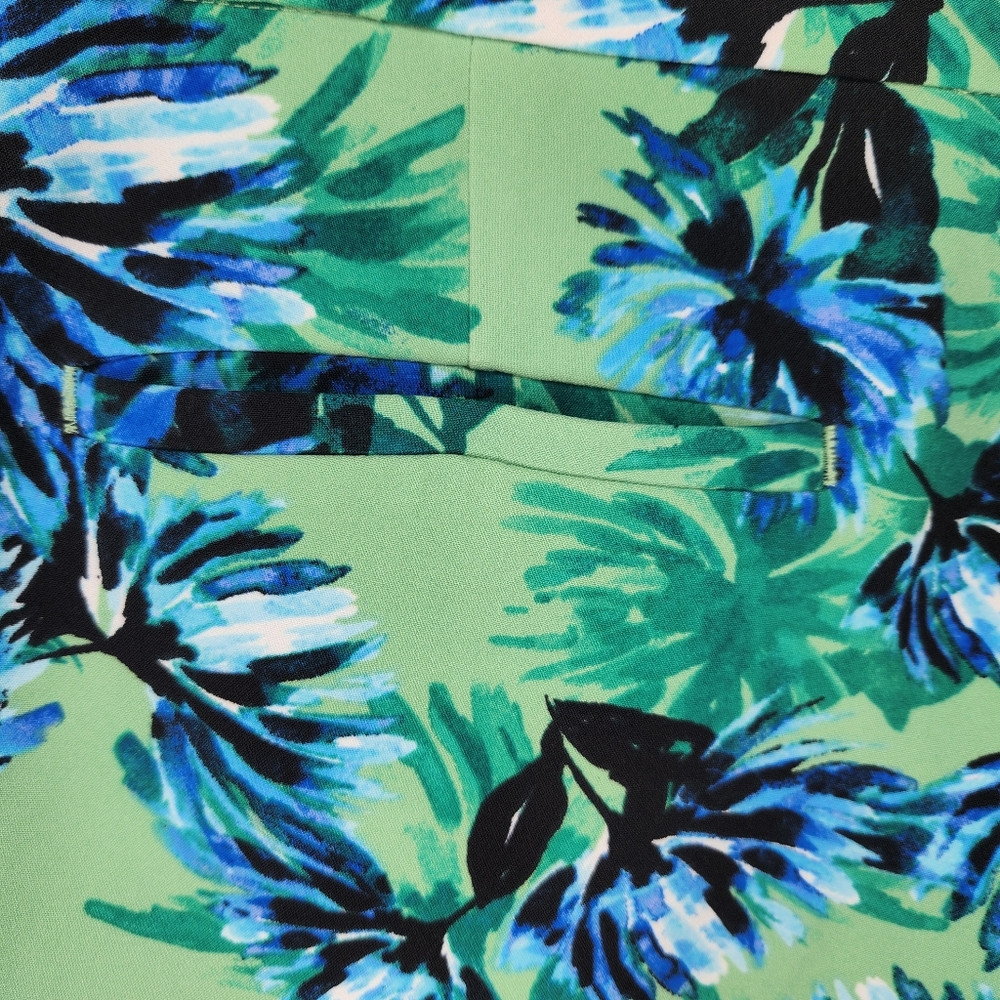 Banana Republic Hawaiian Floral Print Dress Shorts Size 12 - Picture 7 of 7